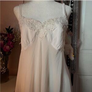 Linea Donatella White Lace Accent Garment